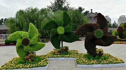 匠心定制，綠意塑形 探索四川雕塑廠家的園林綠雕與景觀工程